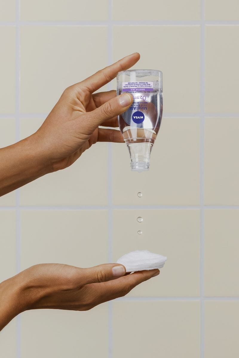 NIVEA MicellAIR Skin Breathe Acqua Micellare Extra-Delicata 3in1 100 ml - Idrata e lenisce la pelle, senza residui