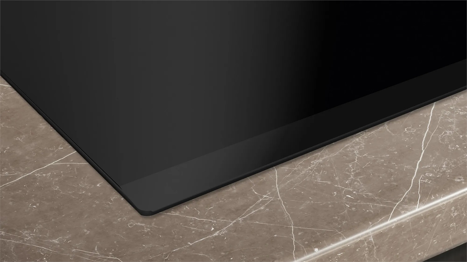 Siemens iQ100 EU63KBEB5E Piano Cottura a Induzione 60 cm Nero Vetroceramica 4 Zone con Controllo Touch