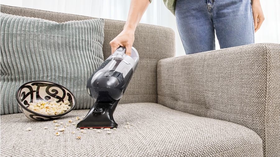 Bosch BBH3ALL28 Aspirapolvere Multifunzione Cordless 2in1 - 28 V, Fino a 55 Minuti di Autonomia, Capacità 0,4 L, Secco, Senza Sacchetto, 82 dB, Nero e Bianco