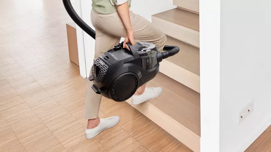 Bosch Serie 4 BGC21X300 Aspirapolvere a Traino 2 L 550 W Secco Sacchetto per la Polvere con Filtraggio HEPA