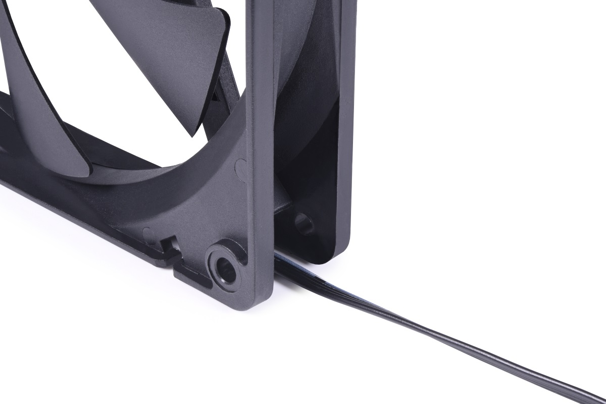 Alphacool Ventola 140mm PWM 2500rpm Alta Velocità con Doppio Cuscinetto a Sfere