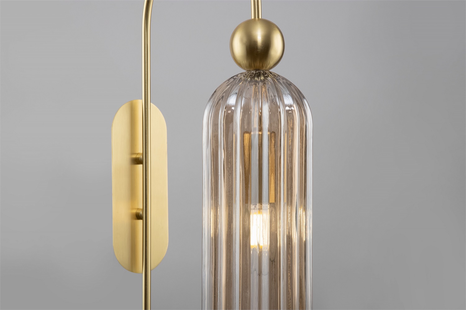 Maytoni MOD302WL-01CG Lampada da Parete Antic E14 1 Luce Dimmerabile 40W Finitura Ambra e Oro