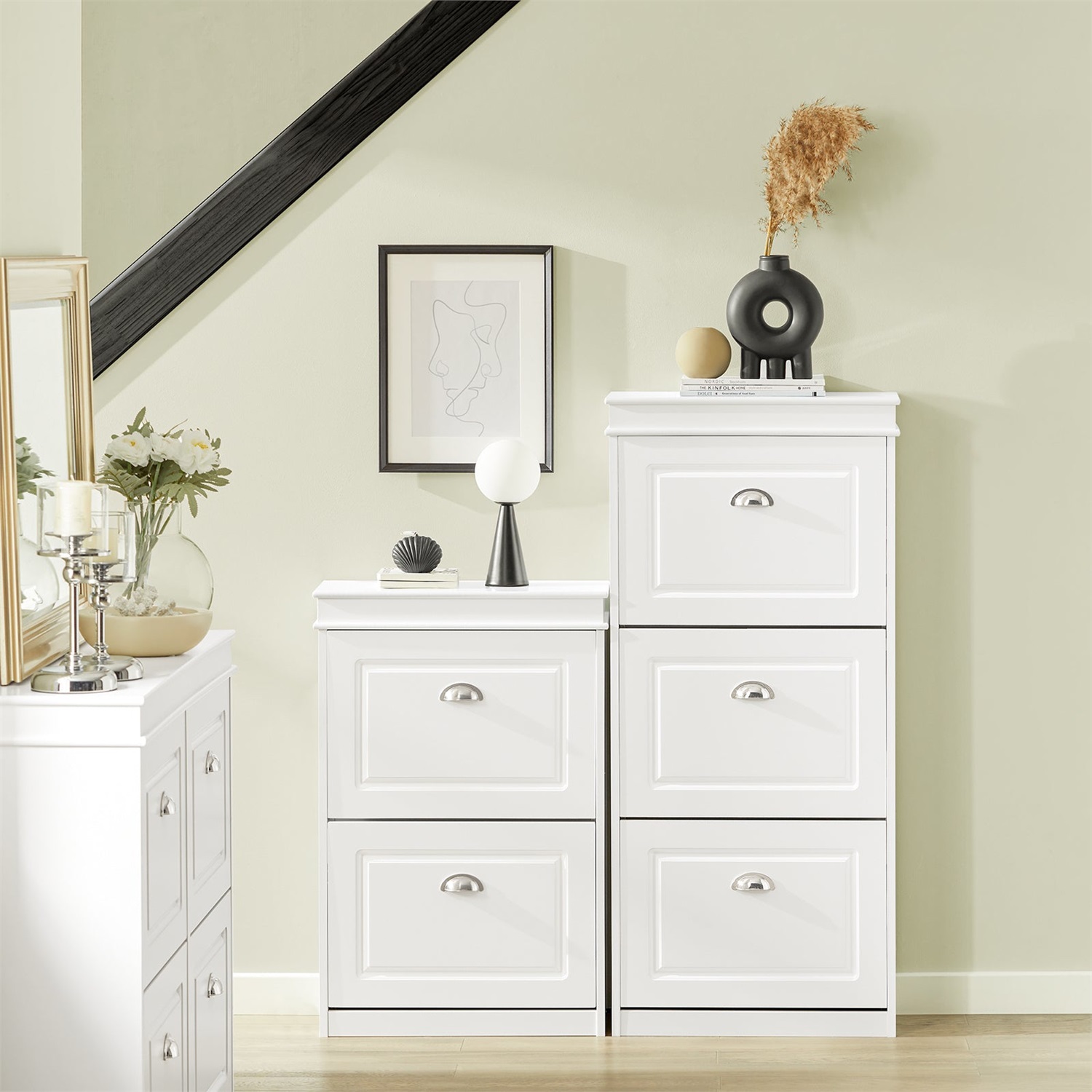 SoBuy FSR94-W Scarpiera Salvaspazio Slim con 3 Ante a Ribalta, Capacità fino a 12 Paia di Scarpe, Dimensioni 54x24x117 cm, Struttura in MDF