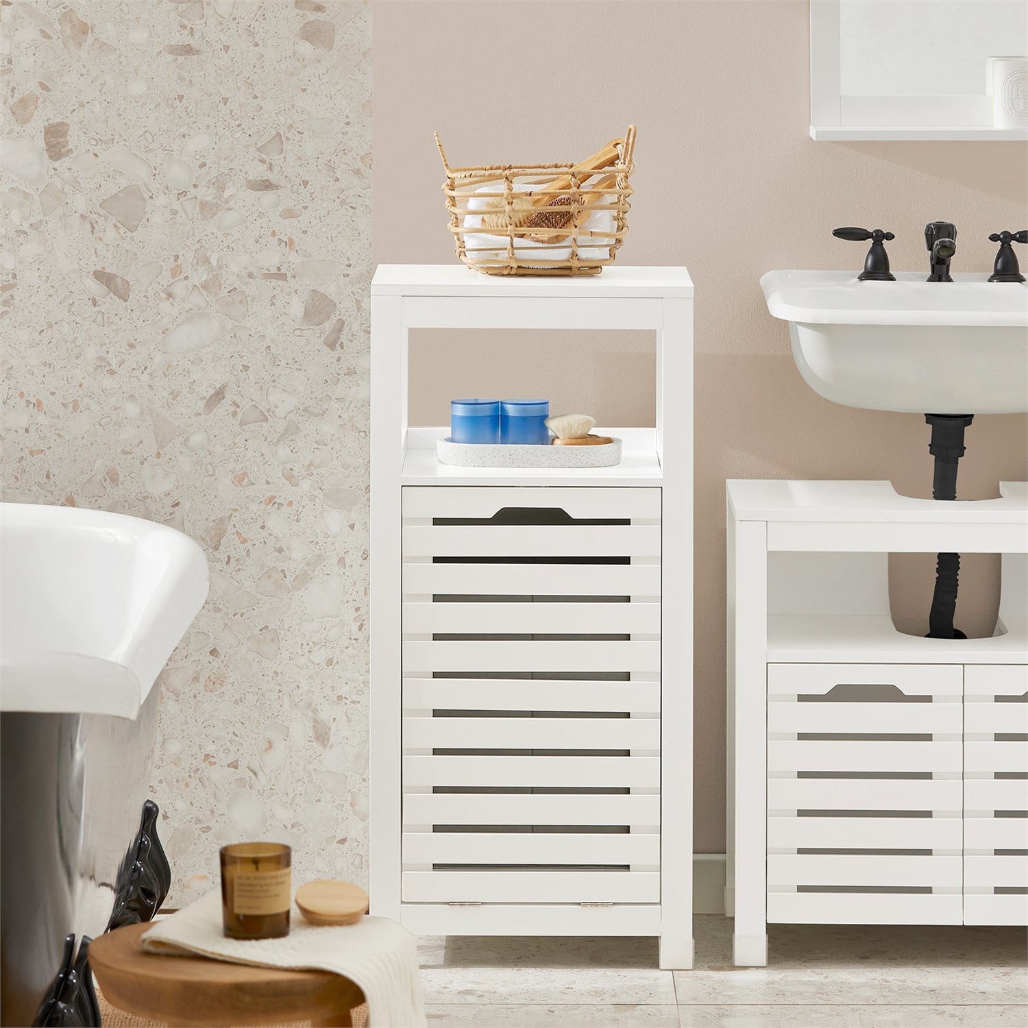 SoBuy Mobiletto da Bagno BZR67-W con Cesto Pieghevole per Biancheria - Armadio Salvaspazio in Legno Bianco, 42 x 90 x 30 cm