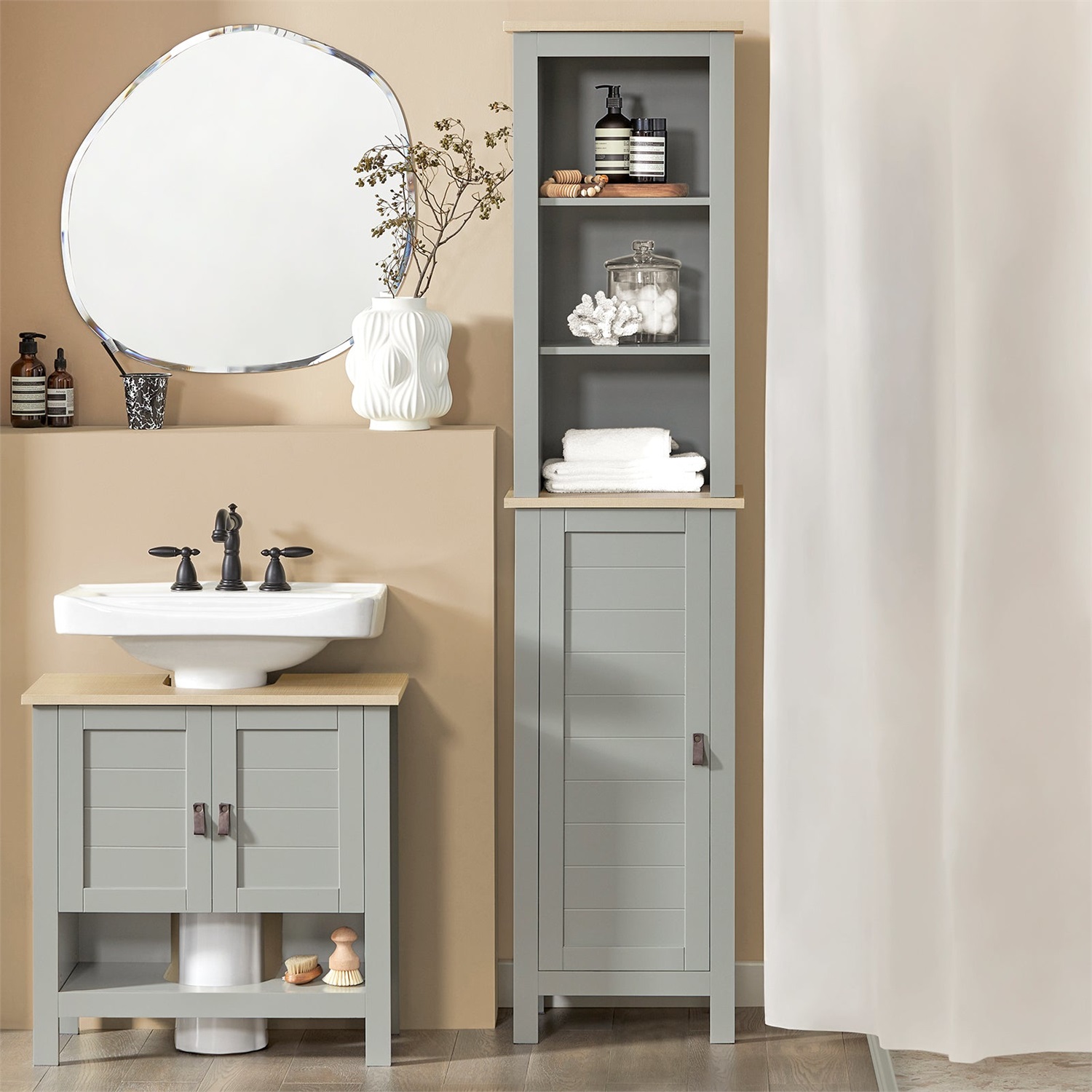 SoBuy BZR68-HG Mobiletto alto per bagno salvaspazio con 3 scomparti aperti e 1 anta - Grigio chiaro, 39x30x169 cm