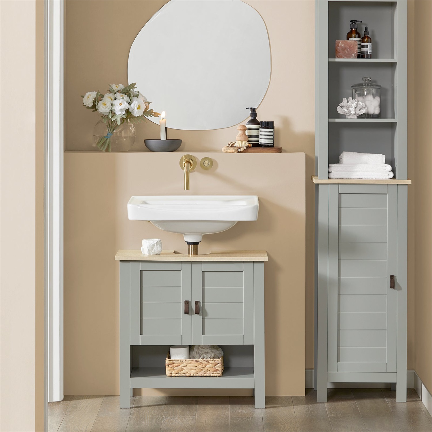 SoBuy BZR68-HG Mobiletto alto per bagno salvaspazio con 3 scomparti aperti e 1 anta - Grigio chiaro, 39x30x169 cm