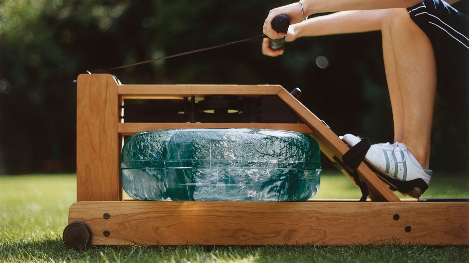 WaterRower S4 Ciliegio - Vogatore ad Acqua in Legno Massello con Monitor S4 e Serbatoio da 18L