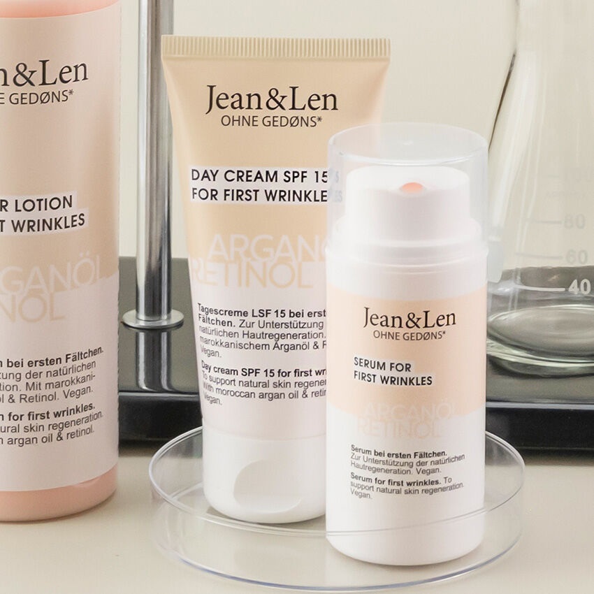 Jean & Len Crema da giorno rigenerante SPF15 con Olio di Argan e Retinolo - Cura le prime rughe, senza parabeni e siliconi, vegana, 50 ml