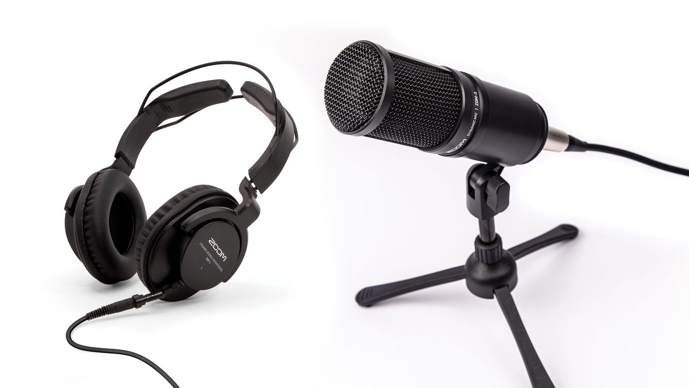 Zoom ZDM-1PMP Kit Podcast con Microfono, Cuffie, Cavo e Treppiede - Microfono per Podcast Nero