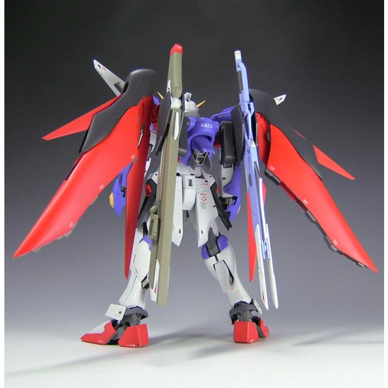 Bandai Destiny Gundam 1/100 Master Grade - Modellino in plastica da costruire senza colla