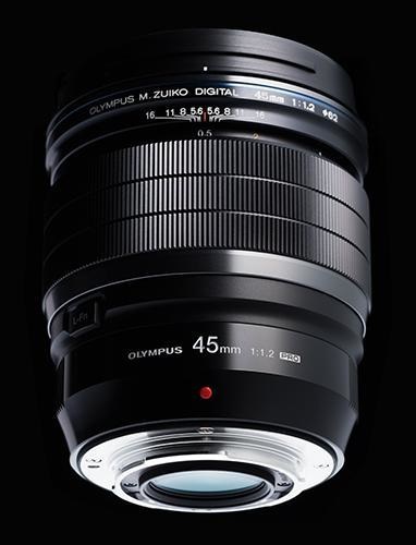 Olympus M.Zuiko Digital ED 45mm f/1.2 PRO - Obiettivo a focale fissa per Micro Quattro Terzi, ideale per ritratti, con garanzia ufficiale Italia