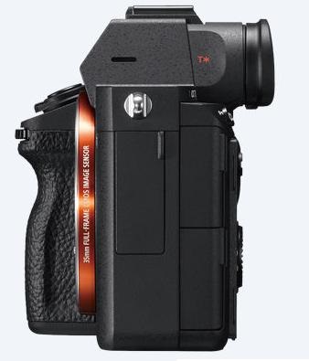 Sony Alpha 7 III Corpo Mirrorless Full-Frame 24.2 MP CMOS Exmor R, ISO 50-204800, Video 4K, Touchscreen 3