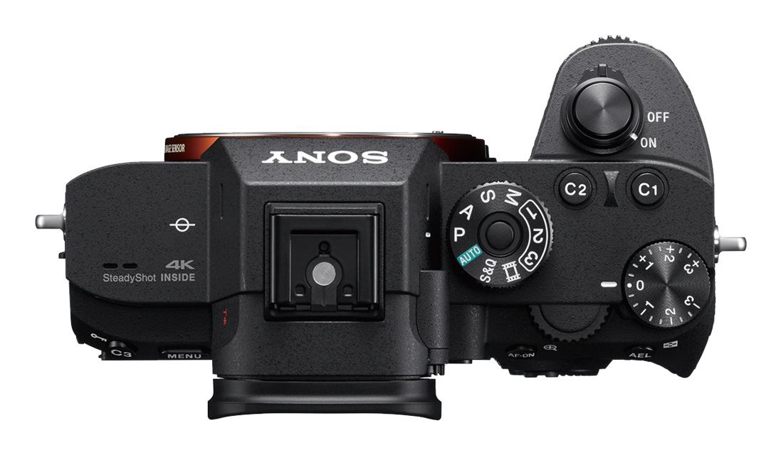 Sony α 7R III Fotocamera Mirrorless Full-Frame 42,4 MP Exmor R CMOS con Autofocus Veloce, Scatto Continuo 10 fps e Video 4K 30p - Nero (ILCE-7RM3A)