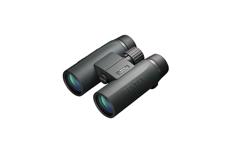 Pentax SD 8x42 WP Binocolo Waterproof BaK-4 Nero - Ingrandimento 8x, Diametro 42 mm, Impermeabile, Garanzia 5 anni