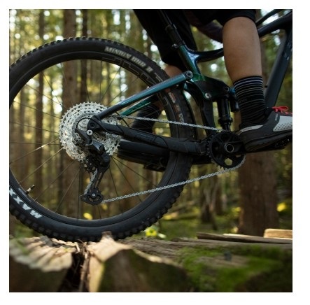 Shimano Deore M6100 Catena 12 Velocità 138 Link Argento con Quick-Link