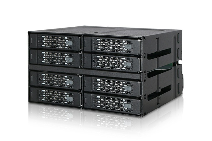 Icy Dock MB508SP-B Gabbia Backplane in Metallo per 8 HDD/SSD da 2,5