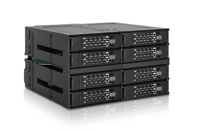 Icy Dock MB508SP-B Gabbia Backplane in Metallo per 8 HDD/SSD da 2,5