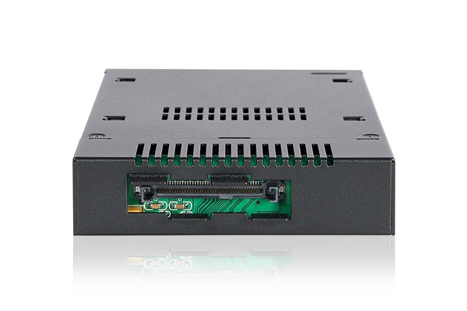 Icy Dock ToughArmor MB601M2K-1B - Rack Removibile per SSD M.2 NVMe PCIe 3.0/4.0, Hot Swap, per Alloggiamento Disco da 3,5
