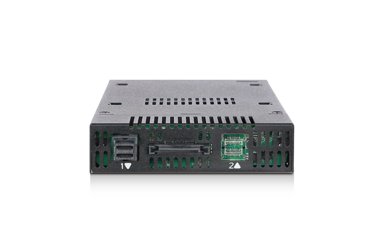IcyDock ToughArmor - Alloggiamento Rimovibile per SSD NVMe PCIe M.2, Design Mobile e Robusto