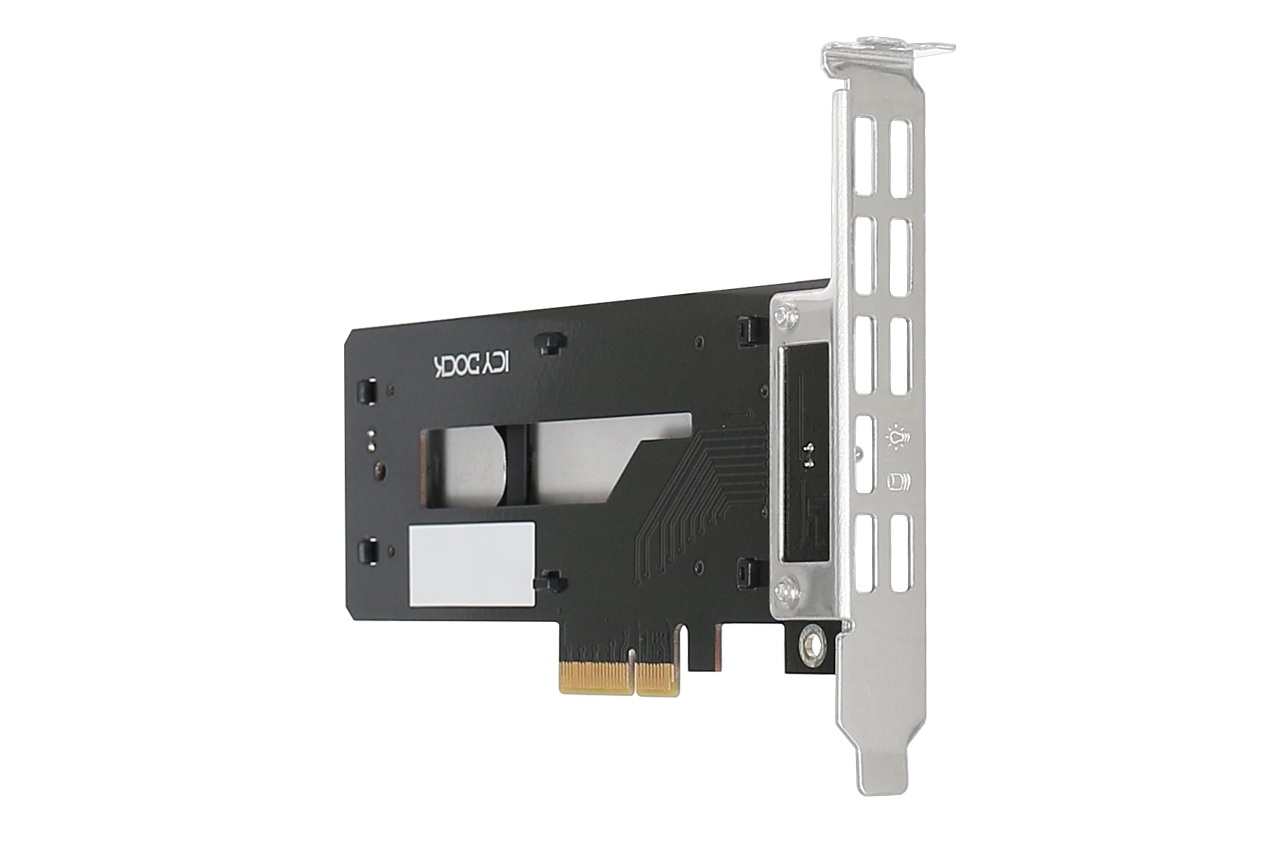 ICYDOCK EZConvert Ex Pro MB987M2P-1B - Adattatore PCIe per SSD M.2 NVMe con raffreddamento passivo e indicatori LED