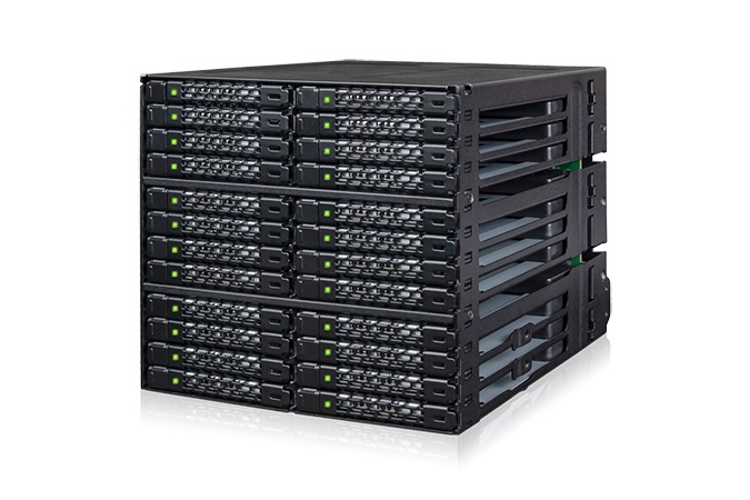 Icy Dock ToughArmor - Gabbia HDD Universale in Metallo Pesante per 24 Bay 2,5