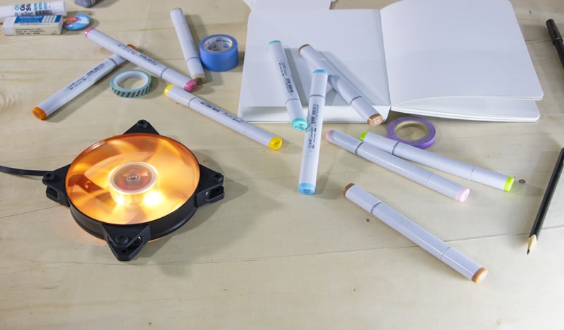 Cooler Master MasterFan Pro 120 Air Flow RGB - Ventilatore 120mm con Controller, 650-1100 RPM, Nero e Trasparente