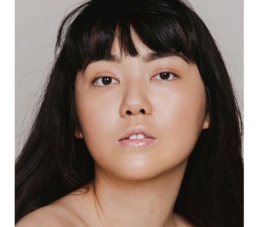 MÁDARA Skin Equal Soft Glow Foundation SPF15 30 ml - Fondotinta 40 Sand per una pelle luminosa e uniforme