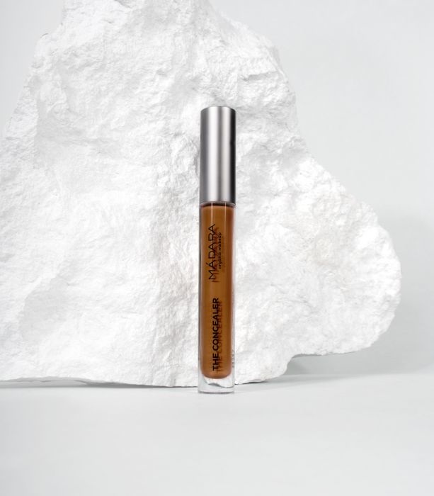 MÁDARA The Concealer 65 Mocha 4 ml - Correttore Luminante per Imperfezioni