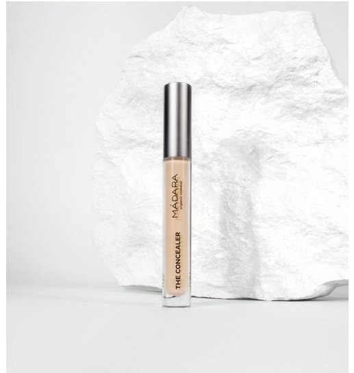 MÁDARA The Concealer #35 Honey - Correttore Luminante 4 ml con Acido Ialuronico e Minerali, Vegan e Ecocert