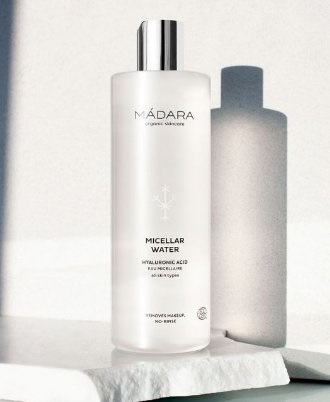 Mádara Acqua Micellare Idratante 400 ml - Rimozione Trucco e Impurità, Formula Lenitiva per Pelle Fresca e Liscia