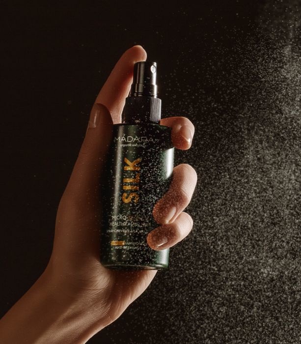 MÁDARA Silk Micro-Keratin Healthy Hair Mist 90 ml - Spray Nutriente e Riparatore per Capelli Fragili e Danneggiati
