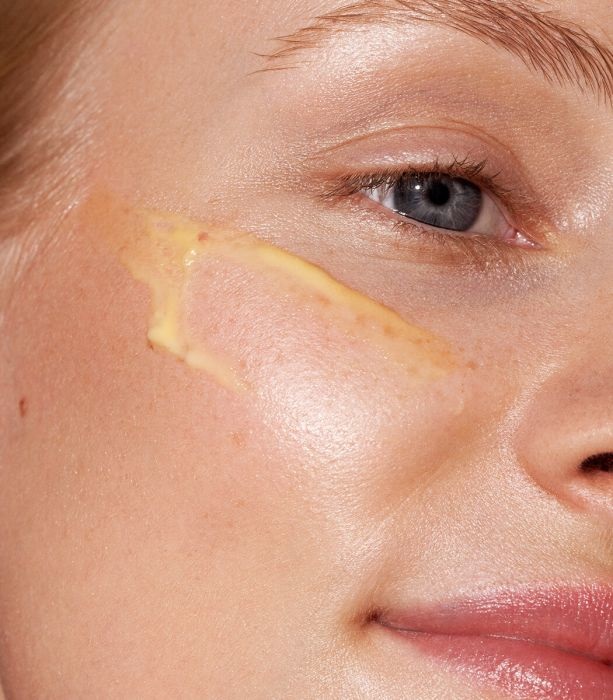 MÁDARA Vitamin C Intense Glow Concentrate - Siero Viso Illuminante 30 ml, Nutre e Protegge la Pelle con Vitamine C ed E