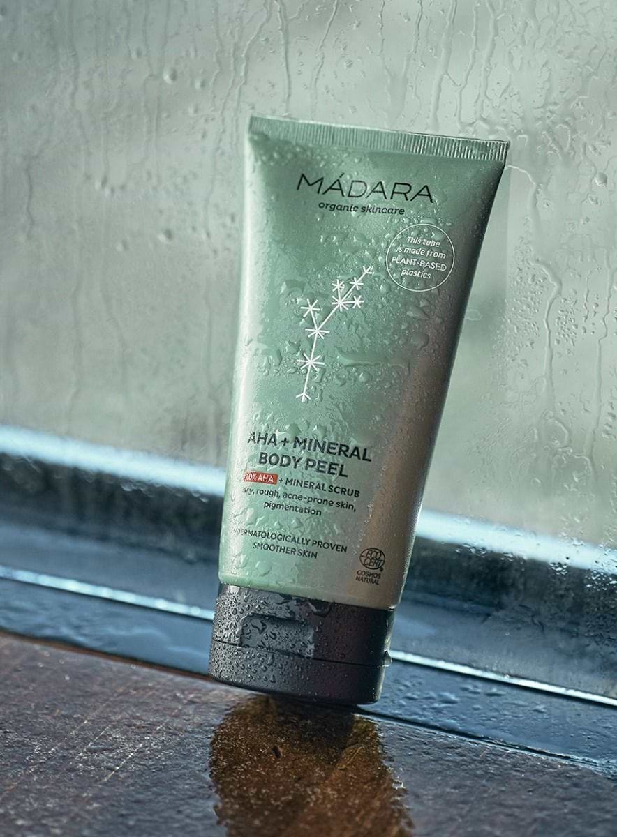 MÁDARA Scrub Minerale per Il Corpo AHA 175 ml - Esfoliante Idratante per Pelle Liscia e Luminosa