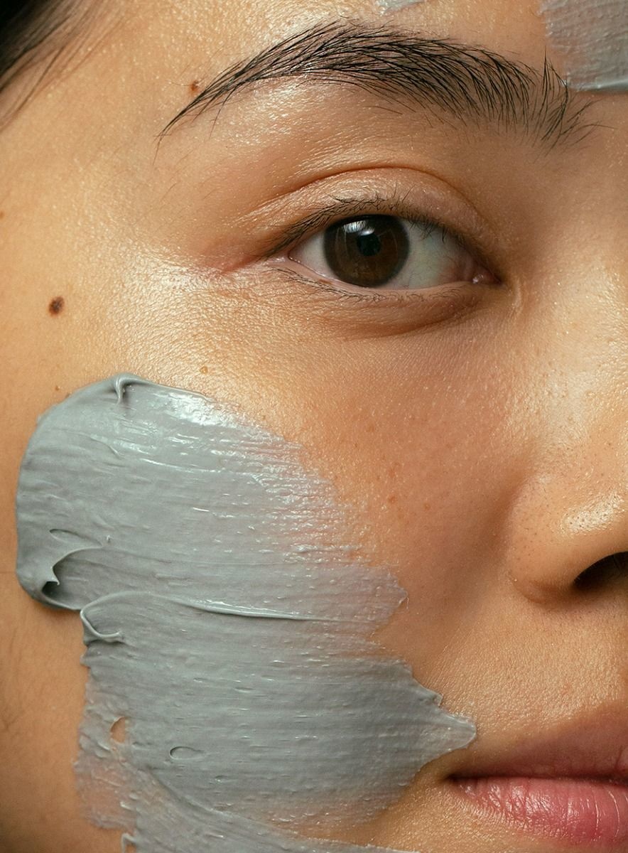 MÁDARA Creamy Clay AHA Peel Mask 60 ml - Maschera Esfoliante, Purificante e Levigante per Pelle Luminosità e Uniformità