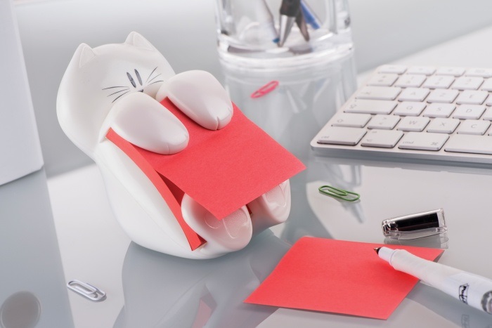 Post-it Dispenser Gatto Bianco con Ricarica di 90 Foglietti Super Sticky Z-Notes Rosso Rubino - CAT-330