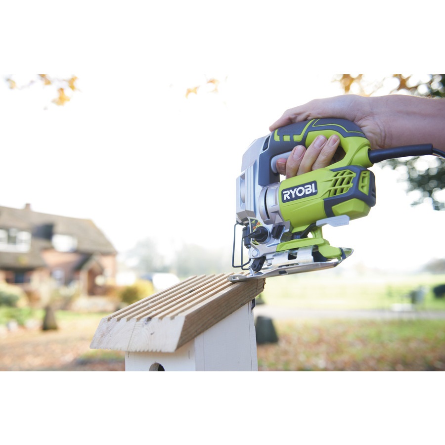 Ryobi RJS1050-K Seghetto Alternativo Elettrico 680 W con 4 Funzioni, Guida di Taglio Retrattile, Variatore di Velocità e Luce LED