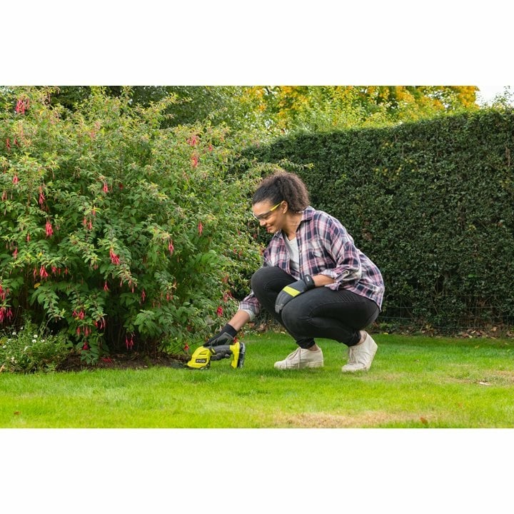 Ryobi RY18GSA-0 Forbice Tagliaerba a Batteria 18V con Lama da 10 cm e Lama Scultore da 20 cm - Senza Batteria e Caricabatterie