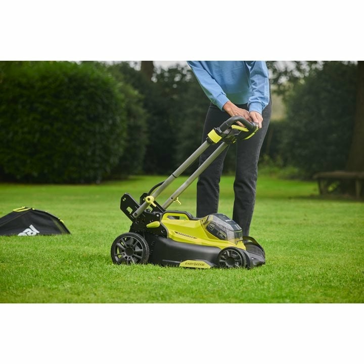 Ryobi RY18LMX40C-150 Tagliaerba a Batteria Brushless 18V, Larghezza di Taglio 40 cm, Batteria 5.0 Ah Inclusa, Compatibile con ONE , Superficie Max 400 m²