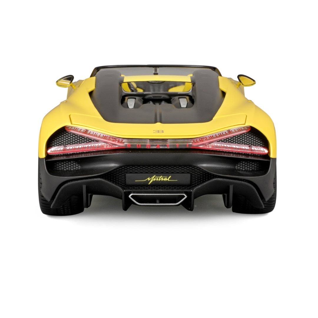 Bburago Bugatti W16 Mistral 1:18 Modellino Diecast con Cofano e Portiere Apribili, Colori Assortiti, Dettagli Interni Realistici