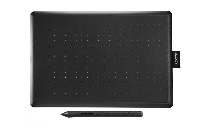 Wacom One by Wacom Medium Tavoletta Grafica Con Penna, Nero/Rosso, 20.6 x 28.9 x 3.5 cm, 2540 lpi, Cablato