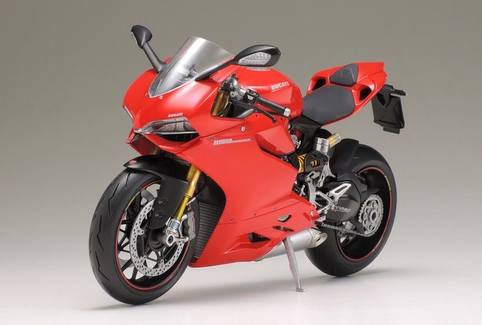 Tamiya Ducati 1199 Panigale S Modellino di moto Kit di montaggio 1:12 - Parti in plastica non verniciate per personalizzazione