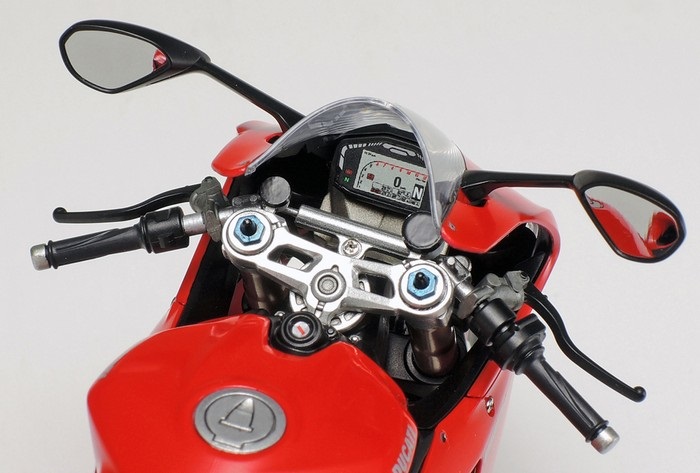 Tamiya Ducati 1199 Panigale S Modellino di moto Kit di montaggio 1:12 - Parti in plastica non verniciate per personalizzazione