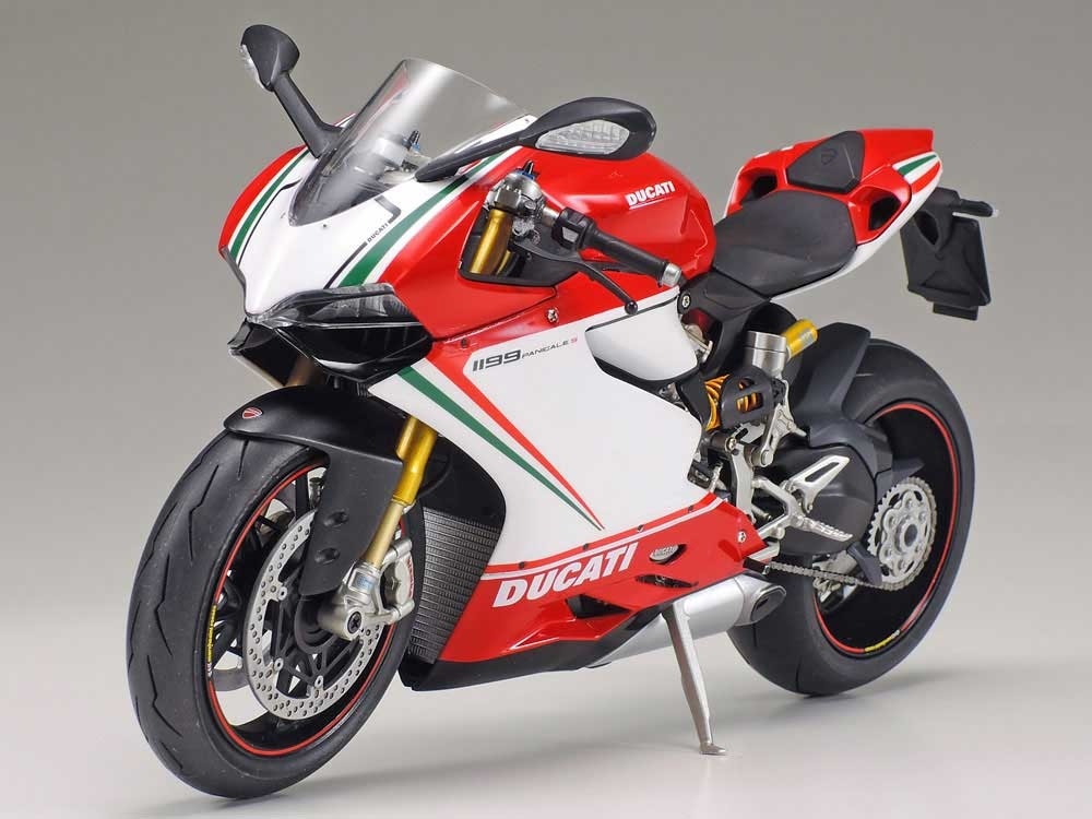 Tamiya Ducati 1199 Panigale S Modellino di Moto Kit di Montaggio 1:12 Tricolore - Dimensioni: 173x67x93 mm