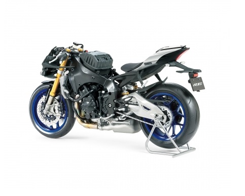 Tamiya Yamaha YZF-R1M Modellino di Moto Kit di Montaggio 1:12 in Plastica - Dettagliato e Non Verniciato