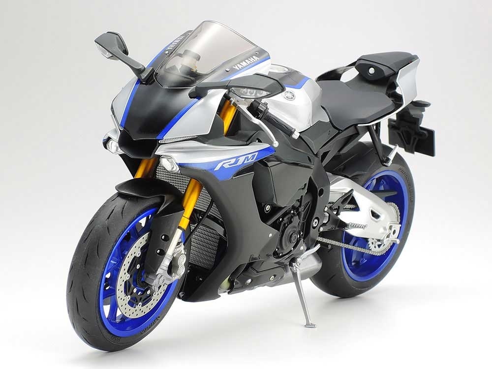 Tamiya Yamaha YZF-R1M Modellino di Moto Kit di Montaggio 1:12 in Plastica - Dettagliato e Non Verniciato
