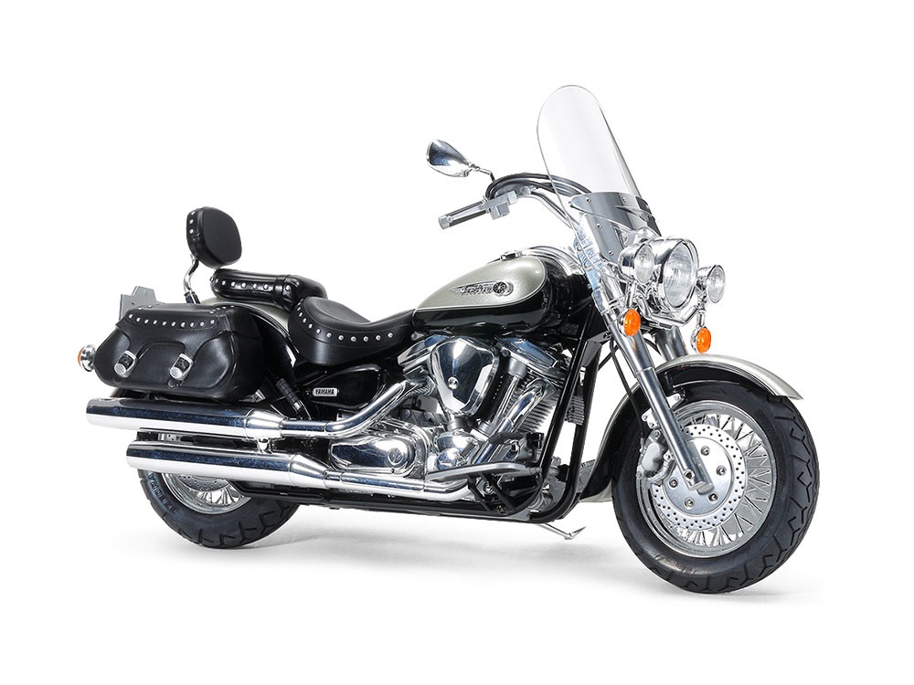 Tamiya Yamaha XV1600 Roadstar Custom Modellino di Moto Kit di Montaggio 1:12 - Riproduzione Fedele in Plastica per Bricolage e Hobby