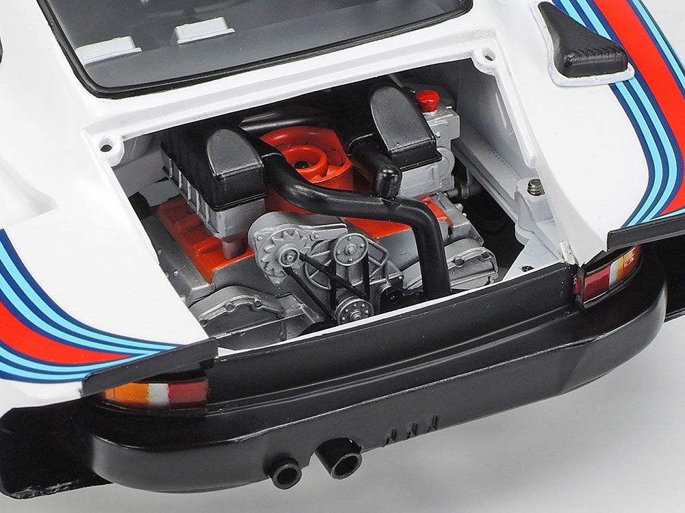 Tamiya Porsche 935 Martini Kit di montaggio in plastica 1:20 TAM20070 - Modellismo e Hobby