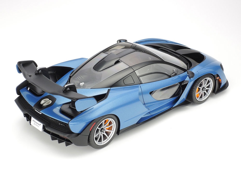 Tamiya McLaren Senna Kit di Costruzione in Plastica 1:24 - Replica Fedele all'Originale, Colore Rosso