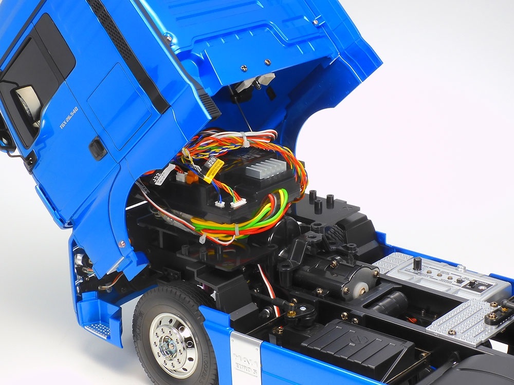 Tamiya 56370 TGX 26.540 Modellino Radiocomandato Elettrico in Scala 1:14 - Camion Met.Chiaro Blu Laccato