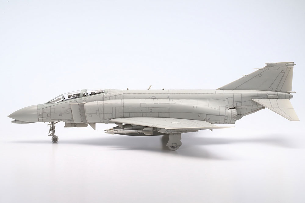 Tamiya McDonnell Douglas F-4B Phantom II Modellino in Plastica 1:48 - Riproduzione Fedele all'Originale per Hobby e Fai da Te